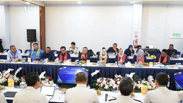 Komisi XIII DPR RI Datangi Imigrasi Soekarno-Hatta, Dorong Penguatan Pencegahan TPPO Komisi XIII DPR RI Datangi Imigrasi Soekarno-Hatta, Dorong Penguatan Pencegahan TPPO