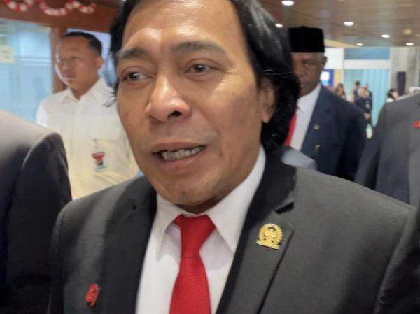 Komeng Hadiri Sidang Tahunan MPR-DPR 2026, Sampaikan Harapan untuk Presiden Komeng Hadiri Sidang Tahunan MPR-DPR 2026, Sampaikan Harapan untuk Presiden