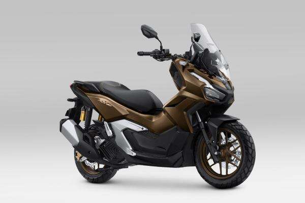 Honda ADV160 RoadSync Meluncur, Harganya Hampir Rp42 Juta Honda ADV160 RoadSync Meluncur, Harganya Hampir Rp42 Juta