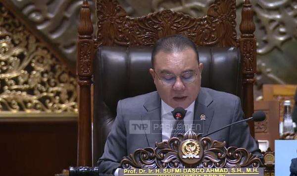 Tok, DPR Setujui Penjualan Eks KRI Ki Hajar Dewantara Tok, DPR Setujui Penjualan Eks KRI Ki Hajar Dewantara