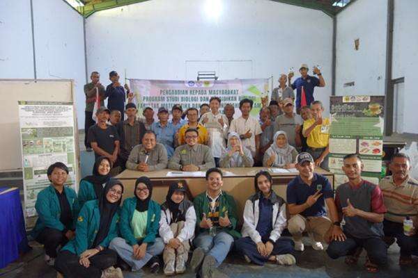 Prodi Biologi UNJ Ajarkan Biosekuriti pada Peternak Domba dan Petani Linggajati, Termasuk Manfaatkan Drone Prodi Biologi UNJ Ajarkan Biosekuriti pada Peternak Domba dan Petani Linggajati, Termasuk Manfaatkan Drone