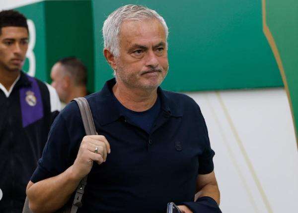 Jose Mourinho Marah Besar! Real Madrid Nyaris Dipermalukan Elche Sebelum Amankan Kemenangan Dramatis Jose Mourinho Marah Besar! Real Madrid Nyaris Dipermalukan Elche Sebelum Amankan Kemenangan Dramatis