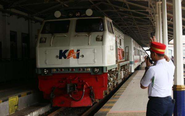 KAI Commuter Surabaya Terapkan GAPEKA 2025, Perubahan Jadwal dan Dua Stasiun Baru Aktif KAI Commuter Surabaya Terapkan GAPEKA 2025, Perubahan Jadwal dan Dua Stasiun Baru Aktif