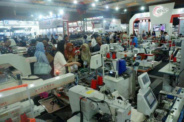 Investasi 6 Perusahaan Tekstil dan Pakaian Ciptakan Hampir 10.000 Lapangan Kerja Investasi 6 Perusahaan Tekstil dan Pakaian Ciptakan Hampir 10.000 Lapangan Kerja