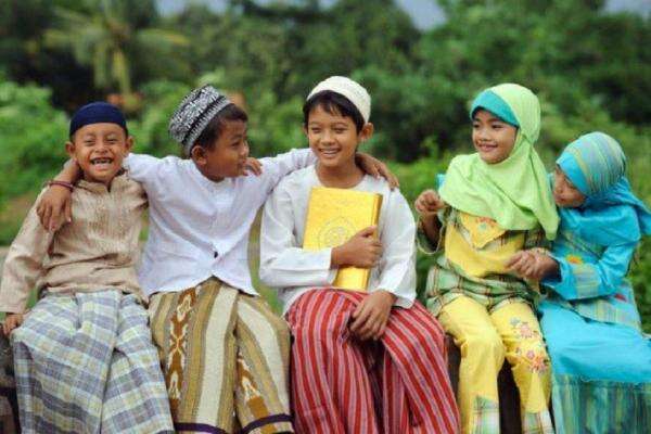 Senyum dan Tawa dalam Islam, Benarkah Bisa Membuat Hidup Lebih Produktif? Senyum dan Tawa dalam Islam, Benarkah Bisa Membuat Hidup Lebih Produktif?