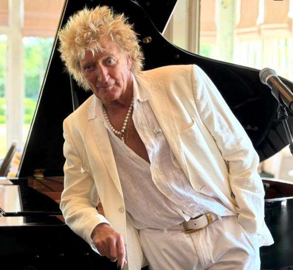 Operasi Jantung, Legenda Rock Rod Stewart Harus Istirahat 4 Minggu Operasi Jantung, Legenda Rock Rod Stewart Harus Istirahat 4 Minggu