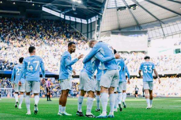 Hasil Liga Inggris: Man City Cetak Rekor, Liverpool Comeback Dramatis Lawan 9 Pemain Brentford Hasil Liga Inggris: Man City Cetak Rekor, Liverpool Comeback Dramatis Lawan 9 Pemain Brentford