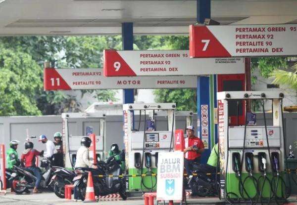 Pemerintah Kaji Pembatasan Pertalite Berdasarkan Jenis Kendaraan Pemerintah Kaji Pembatasan Pertalite Berdasarkan Jenis Kendaraan