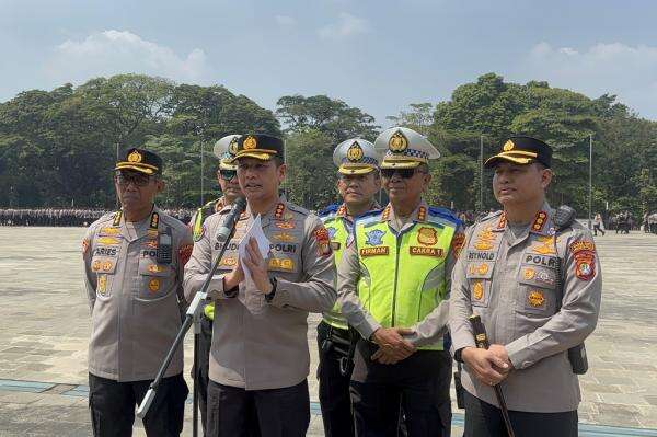 Polda Metro soal Mal Pasang Pagar Tinggi: Jakarta Aman, Jangan Berasumsi Sendiri Polda Metro soal Mal Pasang Pagar Tinggi: Jakarta Aman, Jangan Berasumsi Sendiri