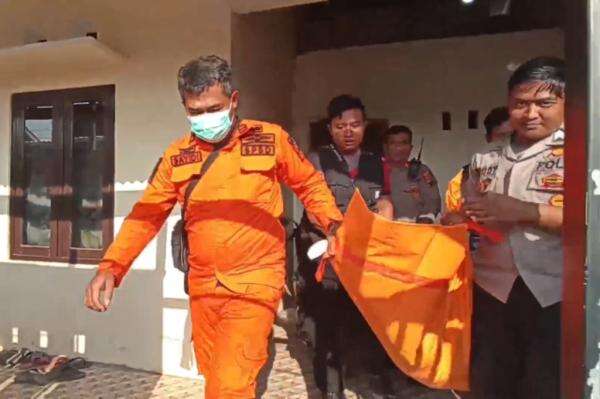 Kronologi Anak Tiri Ditemukan Tewas Dianiaya Ayah di Kendal lalu Bunuh Diri Kronologi Anak Tiri Ditemukan Tewas Dianiaya Ayah di Kendal lalu Bunuh Diri