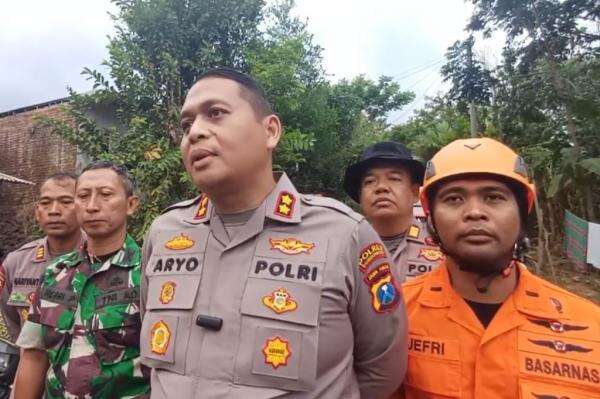 2 Pendaki Hilang di Gunung Piramid Ditemukan Tewas dalam Jurang 60 Meter di Punggung Naga 2 Pendaki Hilang di Gunung Piramid Ditemukan Tewas dalam Jurang 60 Meter di Punggung Naga