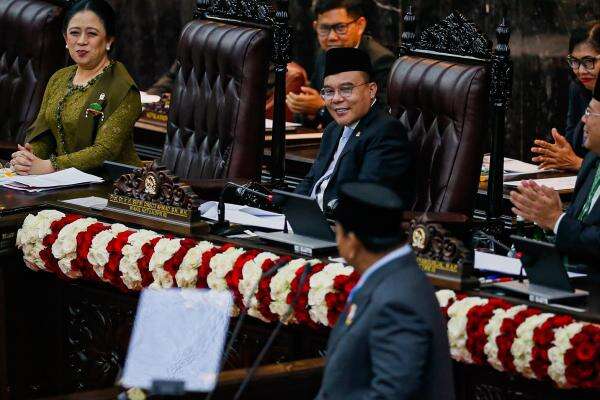 Prabowo Lapor ke Wakil Rakyat: Setiap Rupiah yang Dikumpulkan Kembali Jadi Harapan Rakyat Prabowo Lapor ke Wakil Rakyat: Setiap Rupiah yang Dikumpulkan Kembali Jadi Harapan Rakyat