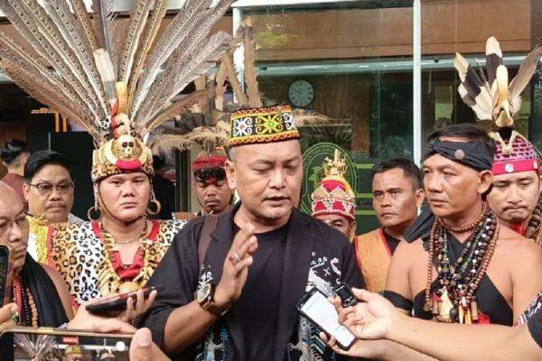 PDIP Balas PSI yang Ingin Jadikan Jateng 'Kandang Gajah': Jangan Terlalu Sombong! PDIP Balas PSI yang Ingin Jadikan Jateng 'Kandang Gajah': Jangan Terlalu Sombong!