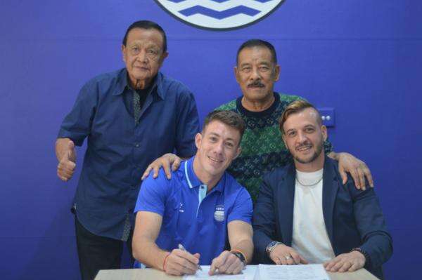 Pakai Nomor 10, Mariano Peralta Siap Pikul Ekspektasi Besar di Persib Bandung Pakai Nomor 10, Mariano Peralta Siap Pikul Ekspektasi Besar di Persib Bandung
