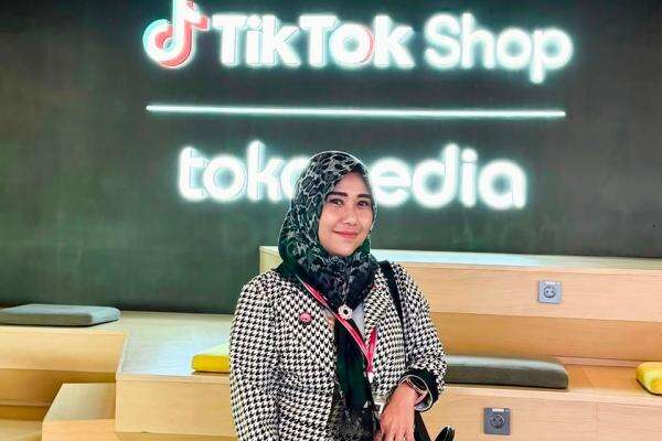 Mama Firda Bagikan 5 Tips Membuat Konten Review Makanan yang Disukai Netizen Mama Firda Bagikan 5 Tips Membuat Konten Review Makanan yang Disukai Netizen
