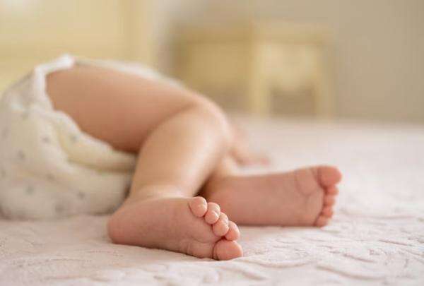 Kronologi dan Fakta-Fakta Bayi 28 Hari Bernama Alena Meninggal Usai Dicekoki Nenek Telur Mentah Kronologi dan Fakta-Fakta Bayi 28 Hari Bernama Alena Meninggal Usai Dicekoki Nenek Telur Mentah