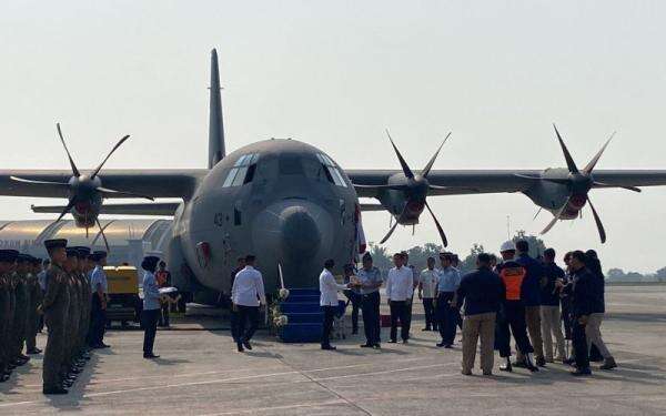 TNI Tambah Pesawat Hercules untuk Percepat Operasi Modifikasi Cuaca di Kalimantan TNI Tambah Pesawat Hercules untuk Percepat Operasi Modifikasi Cuaca di Kalimantan