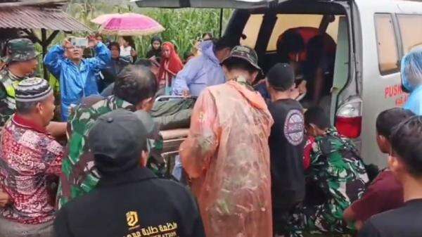 3 Santri Hanyut Terbawa Banjir Bandang di Aceh Tenggara, 1 Belum Ditemukan 3 Santri Hanyut Terbawa Banjir Bandang di Aceh Tenggara, 1 Belum Ditemukan