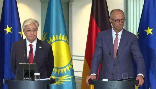Di Depan Musuh Bebuyutan Rusia, Pemimpin Kazakhstan Sebut Putin sebagai Negarawan Luar Biasa Di Depan Musuh Bebuyutan Rusia, Pemimpin Kazakhstan Sebut Putin sebagai Negarawan Luar Biasa