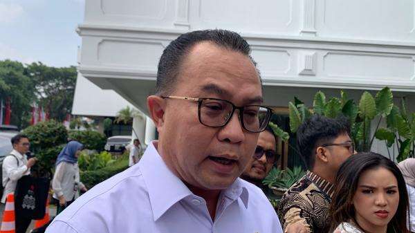 Presiden Prabowo Kumpulkan 150 Peneliti BRIN di Istana, Tinjau Ratusan Produk Inovasi Presiden Prabowo Kumpulkan 150 Peneliti BRIN di Istana, Tinjau Ratusan Produk Inovasi