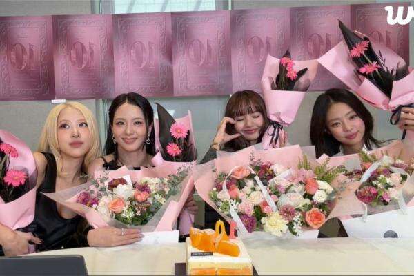 BLACKPINK Rayakan 10 Tahun, Sempat Canggung Gara-gara Layar Terbalik BLACKPINK Rayakan 10 Tahun, Sempat Canggung Gara-gara Layar Terbalik