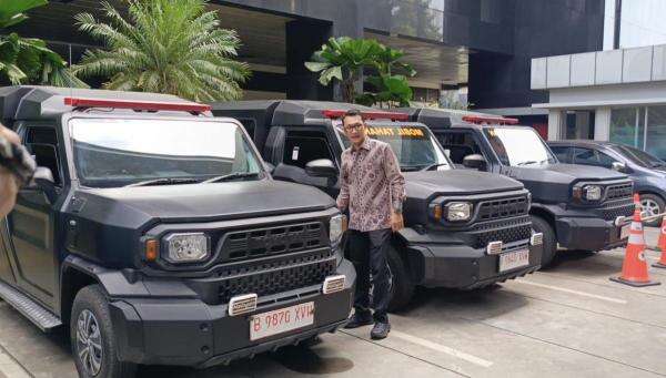 KPK Punya Mobil Tahanan Baru, Begini Spesifikasi dan Tampilannya KPK Punya Mobil Tahanan Baru, Begini Spesifikasi dan Tampilannya