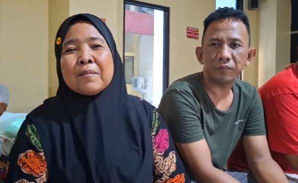 Pilu Ibu Korban Ledakan di Pakuwon City Surabaya: Anak Saya Baru Kerja Kena Musibah Pilu Ibu Korban Ledakan di Pakuwon City Surabaya: Anak Saya Baru Kerja Kena Musibah