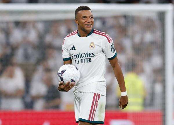 Pernyataan Diktator Berbuntut Panjang, Kylian Mbappe Minta Maaf ke Publik China Pernyataan Diktator Berbuntut Panjang, Kylian Mbappe Minta Maaf ke Publik China
