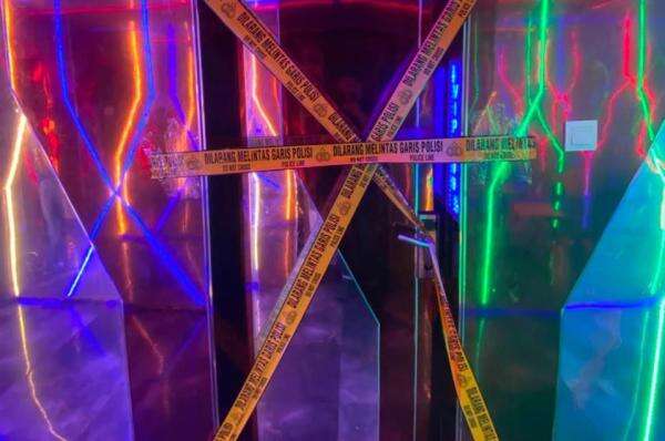 Bareskrim Gerebek Diskotek HH Club Planet 3.0 Batam, Diduga Jadi Sarang Narkoba! Bareskrim Gerebek Diskotek HH Club Planet 3.0 Batam, Diduga Jadi Sarang Narkoba!