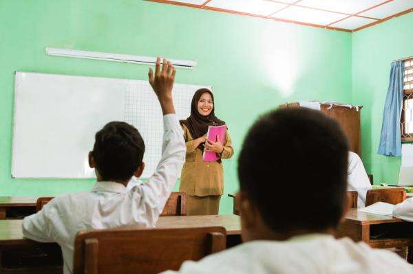 Pemerintah Siapkan Kebijakan Pengangkatan Guru PPPK Paruh Waktu Jadi ASN Pemerintah Siapkan Kebijakan Pengangkatan Guru PPPK Paruh Waktu Jadi ASN