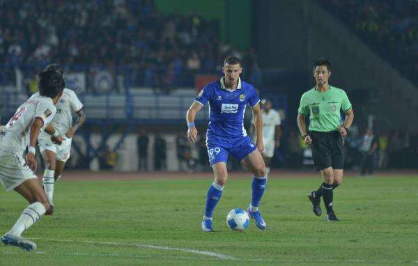 Balsa Sekulic Senang Persib Menang atas Arema, tapi Sedih Tak Cetak Gol Balsa Sekulic Senang Persib Menang atas Arema, tapi Sedih Tak Cetak Gol