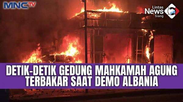 Detik-Detik Gedung MA Luluh-Lantak Dibakar Massa Detik-Detik Gedung MA Luluh-Lantak Dibakar Massa