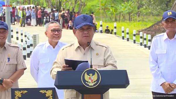 Prabowo Resmikan 1.151 Km Jalan: Jadi Urat Nadi Perekonomian Rakyat Prabowo Resmikan 1.151 Km Jalan: Jadi Urat Nadi Perekonomian Rakyat