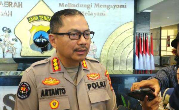 Polda Jateng Buka Suara soal Anggota Dilarang Hadiri Panggilan Kejaksaan terkait SPPG Polda Jateng Buka Suara soal Anggota Dilarang Hadiri Panggilan Kejaksaan terkait SPPG