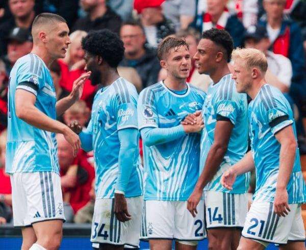 Hasil Lengkap Liga Inggris: Liverpool Ditahan Imbang, Tottenham Kembali Tumbang Hasil Lengkap Liga Inggris: Liverpool Ditahan Imbang, Tottenham Kembali Tumbang
