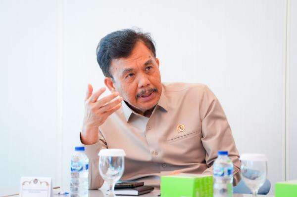 Buka Ruang Aspirasi, Kepala Bakom Ajak Peserta Aksi 28 Oktober Tetap Damai dan Tertib Buka Ruang Aspirasi, Kepala Bakom Ajak Peserta Aksi 28 Oktober Tetap Damai dan Tertib