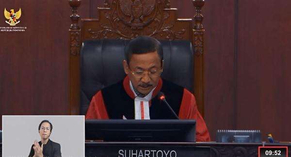 MK Tak Terima Permohonan Guru Awasi MBG dengan Insentif Rp2 Juta MK Tak Terima Permohonan Guru Awasi MBG dengan Insentif Rp2 Juta