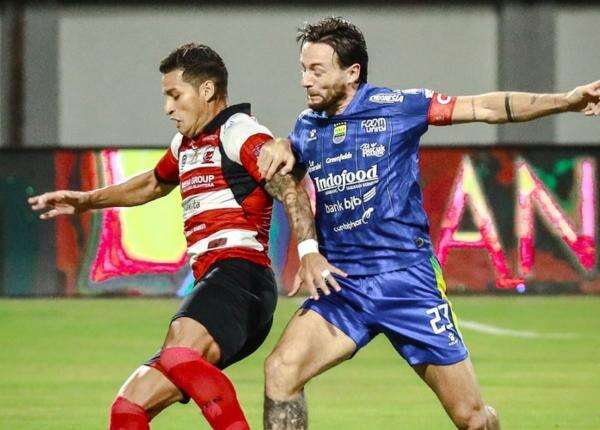 Hasil Madura United vs Persib Bandung di Super League 2026-2027: Gol Dimitar Mitkov Buat Pangeran Biru Tumbang 0-1 Hasil Madura United vs Persib Bandung di Super League 2026-2027: Gol Dimitar Mitkov Buat Pangeran Biru Tumbang 0-1