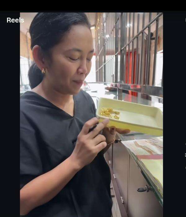 Viral, Seorang Ibu Jual Emas Lama 23 Tahun Lalu, Beli Rp41 Juta Kini Dijual Fantastis Rp927 Juta Viral, Seorang Ibu Jual Emas Lama 23 Tahun Lalu, Beli Rp41 Juta Kini Dijual Fantastis Rp927 Juta