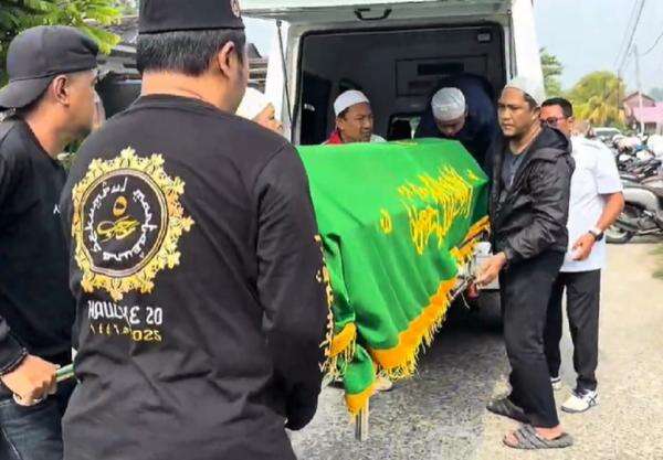 Tragis! 2 Bocah Kakak Adik Tewas Berpelukan dalam Kebakaran di Tenggarong Kukar Tragis! 2 Bocah Kakak Adik Tewas Berpelukan dalam Kebakaran di Tenggarong Kukar