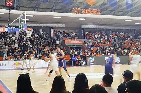 Hasil Final IBL 2026 : Pelita Jaya Basketball Kalah 63-83 dari Bogor Hornbills Hasil Final IBL 2026 : Pelita Jaya Basketball Kalah 63-83 dari Bogor Hornbills
