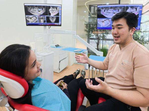 Gigi Ompong Jangan Dibiarkan Kosong, Bisa Ganggu Kemampuan Mengunyah Gigi Ompong Jangan Dibiarkan Kosong, Bisa Ganggu Kemampuan Mengunyah