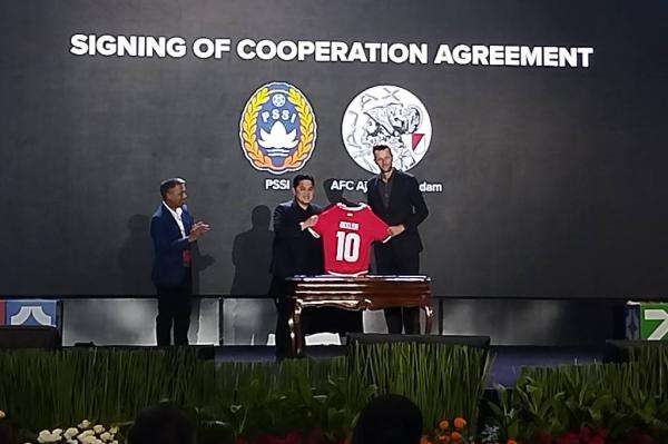 Ajax Turun Tangan Bantu PSSI, Pelatih Indonesia Bakal Dipoles Klub Raksasa Belanda Ajax Turun Tangan Bantu PSSI, Pelatih Indonesia Bakal Dipoles Klub Raksasa Belanda