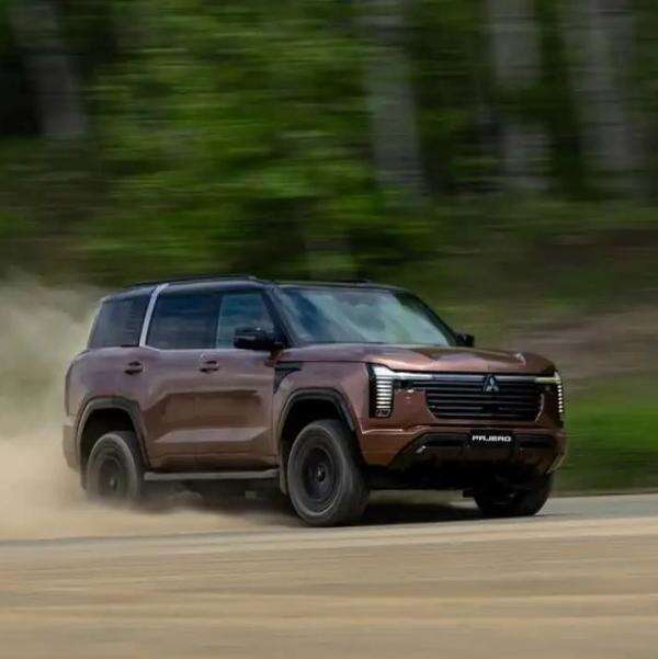 Mitsubishi Bakal Luncurkan Pajero Model Baru di 100 Negara Mitsubishi Bakal Luncurkan Pajero Model Baru di 100 Negara