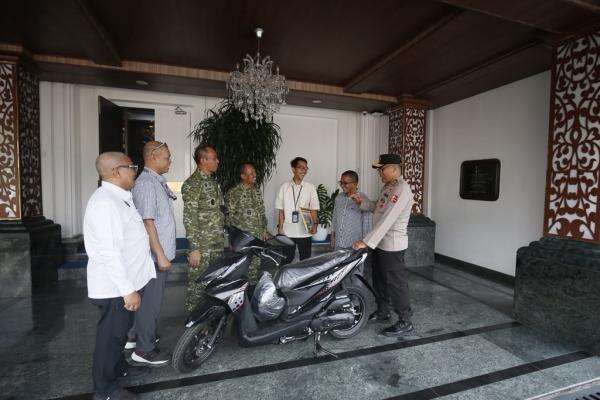 Motor Hilang saat Liputan, Jurnalis iNews Media Group Dapat Pengganti dari Kemenko Polkam Motor Hilang saat Liputan, Jurnalis iNews Media Group Dapat Pengganti dari Kemenko Polkam