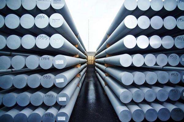 Aluminium Rendah Karbon RI Dibidik Masuk Pasar Global Aluminium Rendah Karbon RI Dibidik Masuk Pasar Global