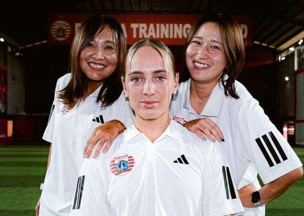 3 Pesepakbola Cantik Asing Perkuat Persija Women di IWL 2026-2027, Nomor 1 Bikin Pangling! 3 Pesepakbola Cantik Asing Perkuat Persija Women di IWL 2026-2027, Nomor 1 Bikin Pangling!
