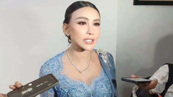 Anggota DPRD DKI Bebizie Serahkan Uang Rp895 Juta ke KPK terkait Kasus Rita Widyasari Anggota DPRD DKI Bebizie Serahkan Uang Rp895 Juta ke KPK terkait Kasus Rita Widyasari