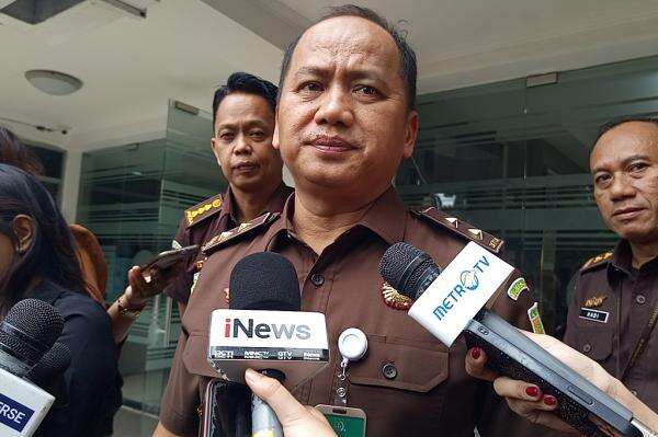 Kejagung Tunggu Hasil Penyidikan Polri terkait 3 Kasus Korupsi Besar Kejagung Tunggu Hasil Penyidikan Polri terkait 3 Kasus Korupsi Besar