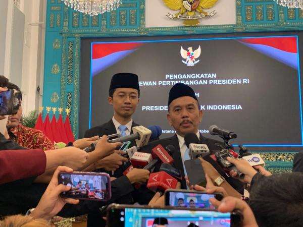 Prabowo Tekankan Komunikasi Pemerintah sebagai Alat Persatuan Nasional Prabowo Tekankan Komunikasi Pemerintah sebagai Alat Persatuan Nasional